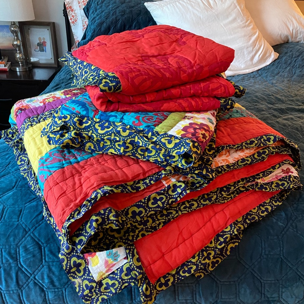 Anthropologie | Queen Quilt & Shams Set